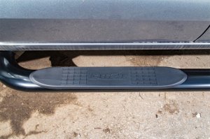 Dodge Ram Nerf Bars - Dee Zee - 4 In. Oval - Black - `09-`22